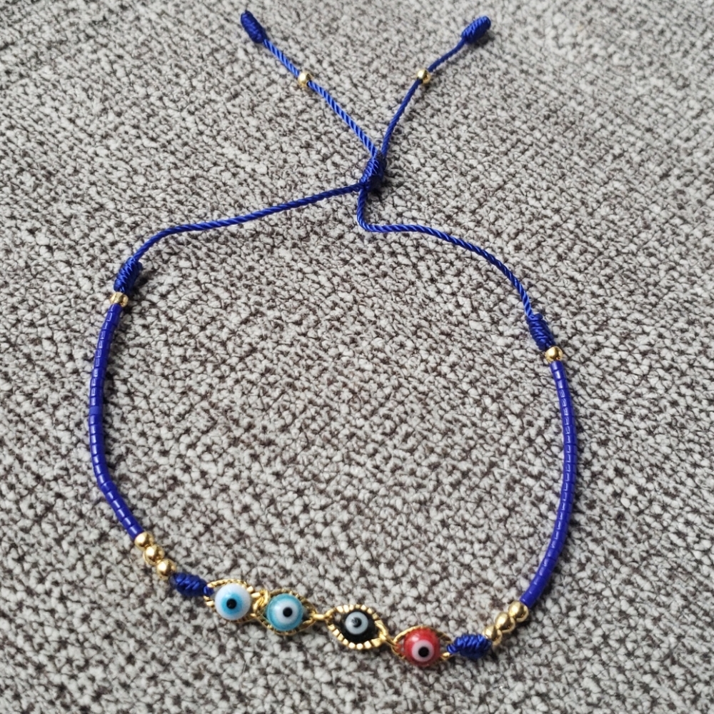 Eye braclet blue /  pulsera de ojos azul y roja